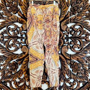 ZARA Pants - Printed Paisley Pants - Tapered Leg - Slit Pockets - Size S - NWT